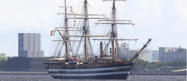 L’Amerigo Vespucci a Singapore, focus su innovazione e sostenibilità