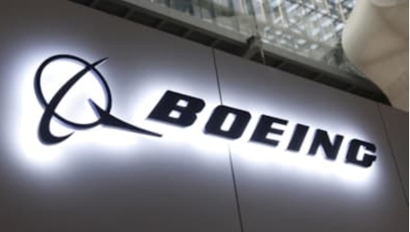 Boeing, l’aumento di capitale mette al sicuro le finanze: il gigante degli aerei raccoglie 21 miliardi di dollari